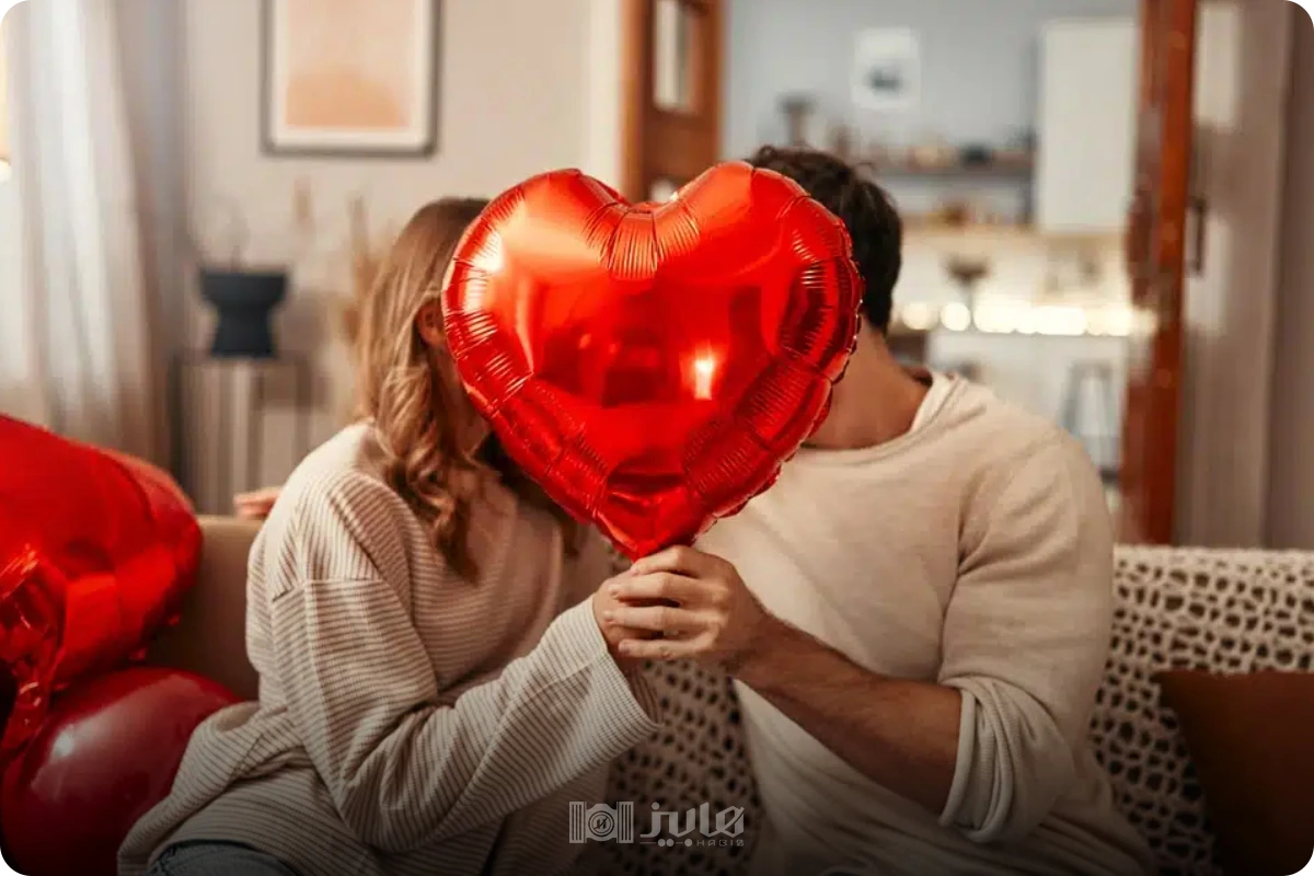 جدیدترین ژست عکاسی خلاقانه دونفره ولنتاین با بادکنک