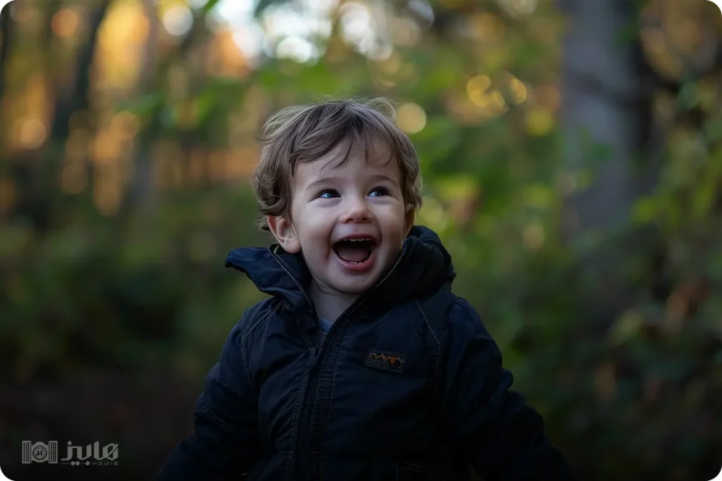  ژست عکس کودک در منزل