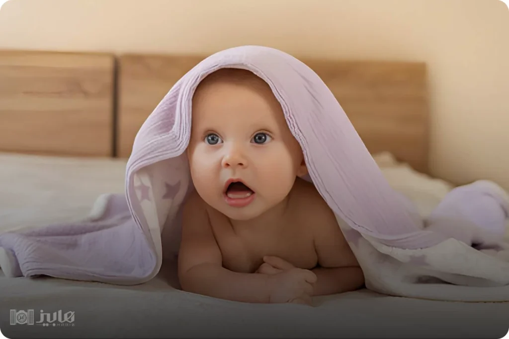 عکس پسر بچه چشم رنگی